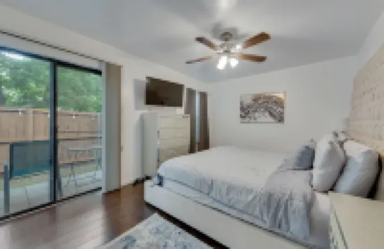 25% Off 1Bd DFW, Hwy183/161, Private Yard - Irving I49