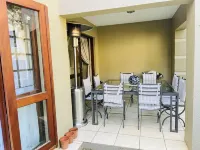 Upmarket warm and cozy sanctuary فنادق في Johannesburg South