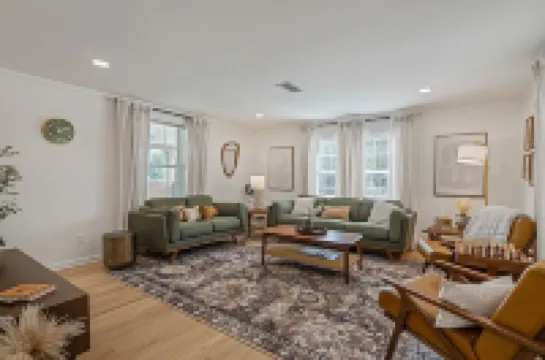 Old Town, Thoughtfully Curated Cottage, EV Ready, Family Friendly