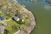Lakefront Home w/ Shared Boat Ramp in Grove! - 3-Star