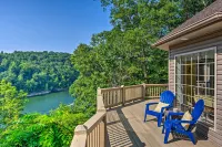 Luxe Lake Cumberland Retreat w/ Decks on 1 Acre! - Wifi