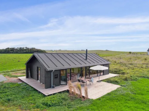 "Aatos" - 250m from the sea Hotels in Knebel