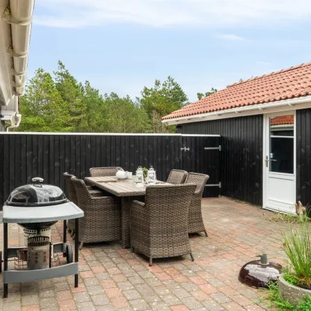 "Henkil" - 700m from the Sea