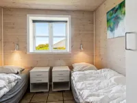 "Hjalmar" - 400m from the Sea