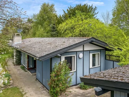 "Aatos" - 150m from the sea Отели в г. Gilleleje