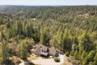 Peaceful Pioneer Home with Furnished Decks and Grill - Pet friendly