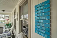 All-Season Grand Haven Getaway with Deck! Hotels in Spring Lake