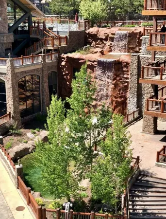 Ski-in, Ski-out “Tiny Home” Studio - Pool & Arcade