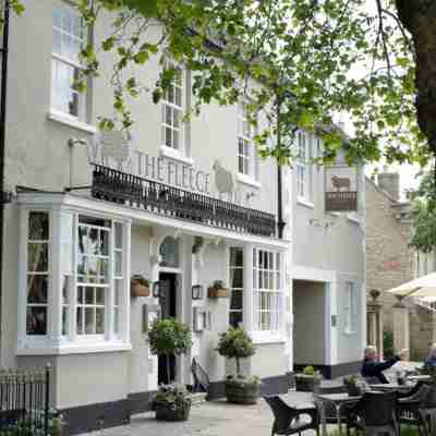 The Fleece Hotel Exterior