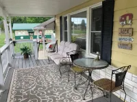 Come see the Great Smoky Mountains.