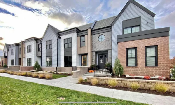 Fun! New townhome, Near Memorial Stadium