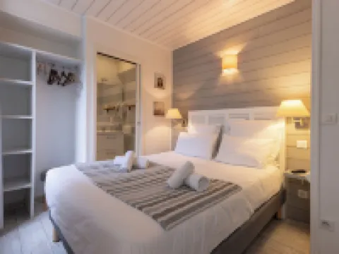 Hôtel le Square Hotels in Saint-Pierre-d'Oleron