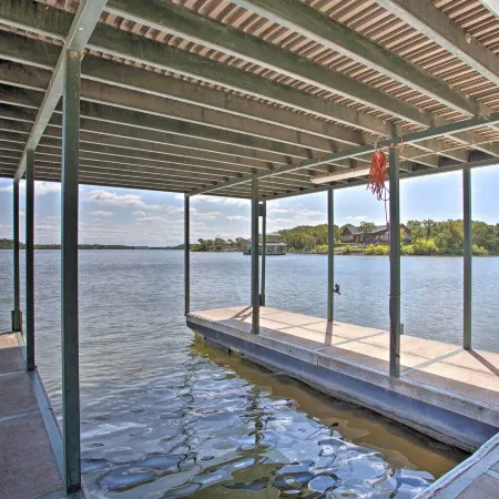 Lakefront Chico Haven w/ Multi-Level Private Dock!