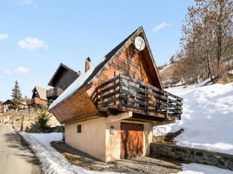 Chalet in Vars with Valley Views & Ski Access
