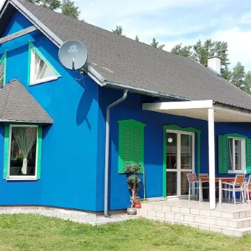 Beautiful Holiday Home in Nowe Warpno-Jagoda with Garden Отели в г. Полицкий повят
