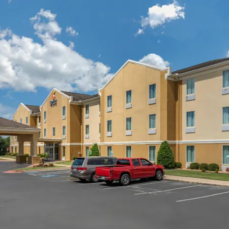 Comfort Inn & Suites Bryant - Benton