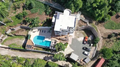 Yellow Sands Luxury Villas Unit 1 Hotels in 