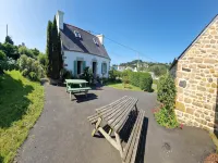 Charming Estate in Plougasnou near GR34 Trail