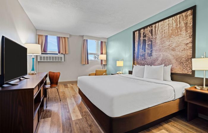 Super 8 by Wyndham Thunder Bay