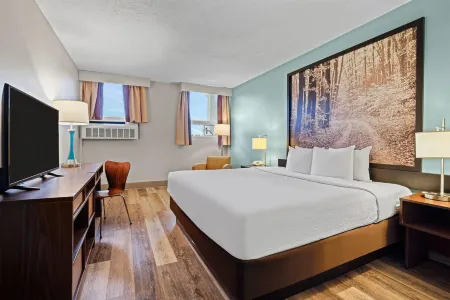 Super 8 by Wyndham Thunder Bay