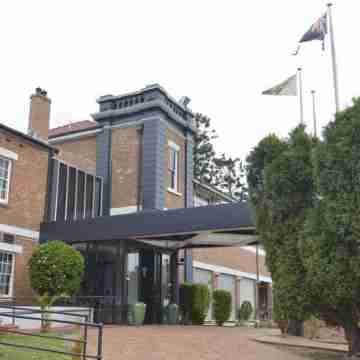 Mercure Maitland Monte Pio Hotel Exterior