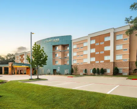 Courtyard Houston City Place Hotels in Spring