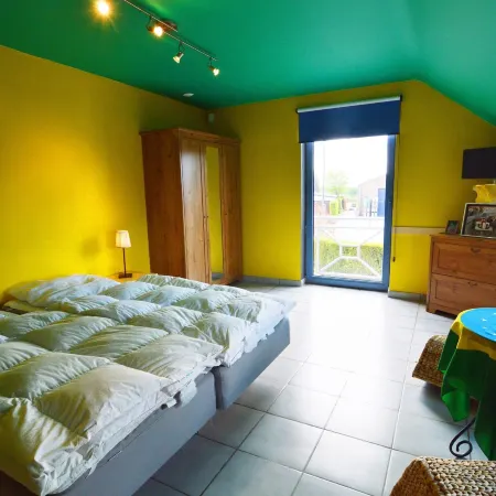 Delightful Villa in Sourbrodt with Swimming Pool Terrace