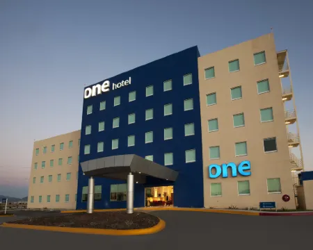 ワン サルティヨ デラマデロ サルティーヨのホテル