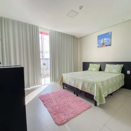 HOTEL QUATRO CORAÇÕES