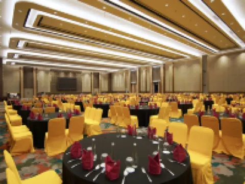 ฟูโก้ โรงแรม สามารินดา (บิ๊กมอลล์) โรงแรมในซามารินดา