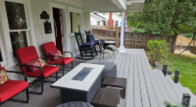 Coeur d'Alene's Famous Lakeshore Cottage Next to Sander's Beach and Tubb's Hill!