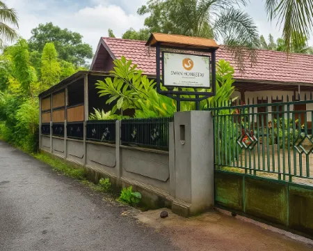 The Swan House Hotels in East Lombok Regency
