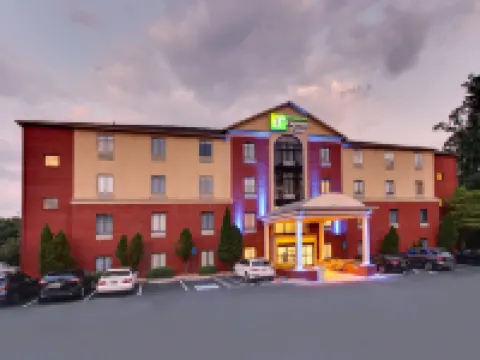 Holiday Inn Express & Suites ATLANTA-EMORY UNIVERSITY AREA by IHG Hotels in Decatur