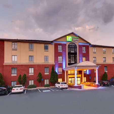 Holiday Inn Express & Suites ATLANTA-EMORY UNIVERSITY AREA by IHG
