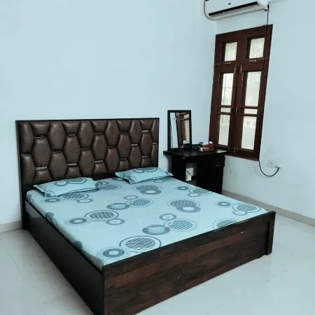Spacious Peaceful Apartment for Two Families in Lucknow