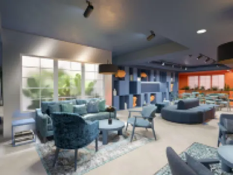 コエオ ポッド ホステル ベアタス マラガのホテル