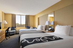 La Quinta Inn & Suites by Wyndham Sunrise