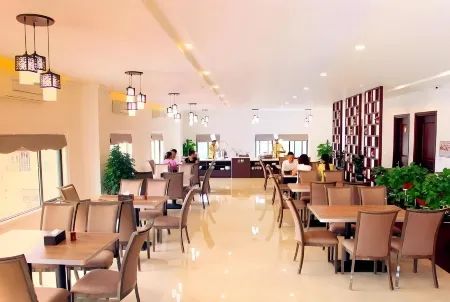 Cao Minh Hotel Отели рядом с достопримечательностью «Hồ Chí Minh Park»