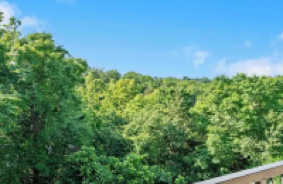 Holiday Hills Getaway - Branson - Golf Resort - Outdoor Pools