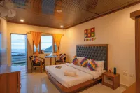 Gostops Mussoorie, Library Road