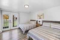 Happy Trails West Inn Hotels in Tropic