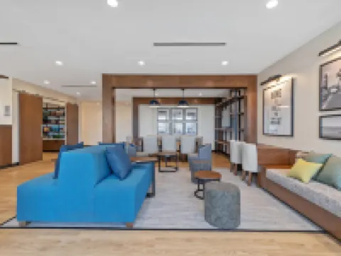 Everhome Suites Corona Hotels in Corona