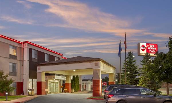 Best Western Plus Eau Claire Conference Center