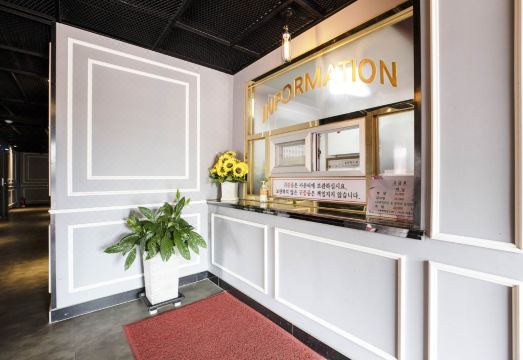 객실 내부 이미지 1