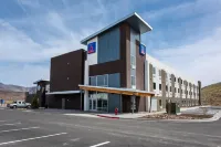 Studio 6 Mccarran, NV - Sparks - Tahoe - Reno Industrial Center Hotels in Storey County
