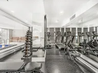 2-Bed City Retreat with Gym and Pool Access
