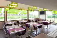 Hotel Ibis Styles Lleida Torrefarrera - Park Yeri