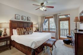 2 Br Condo Arrowhead Village, Walking Distance to Lift