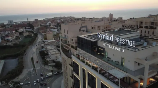 Kyriad Prestige Le Patio 住宿飯店