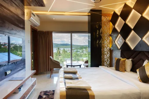 Olive Hotel and Suites - Family